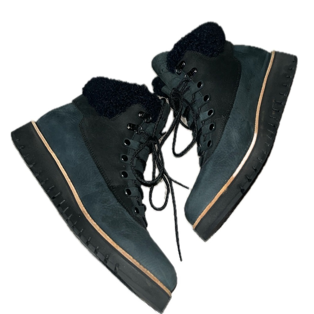 Cole Haan Women's Zerøgrand Explore Waterproof Hiker Boots Blue Size 9.5B